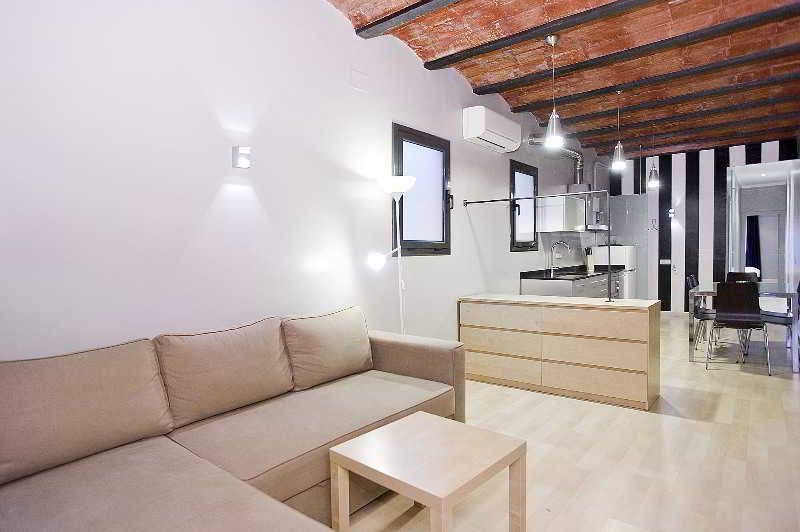 Fira Apartments By Gaiarooms Barcelona Exterior photo